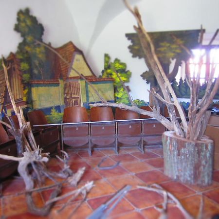 Luže 鸽舍壮丽女王旅馆酒店 外观 照片