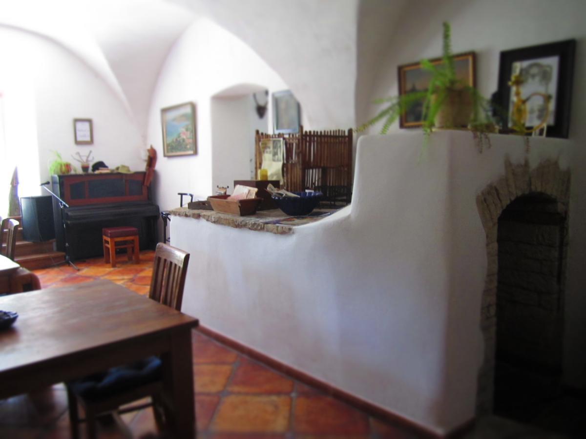 Luže 鸽舍壮丽女王旅馆酒店 外观 照片